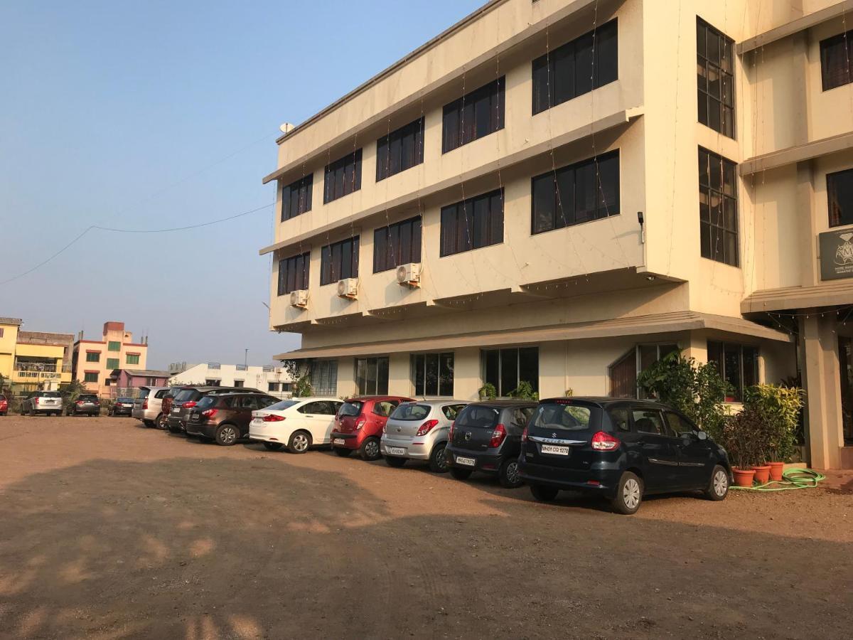 Hotel Manik Moti Lonavala Exterior foto
